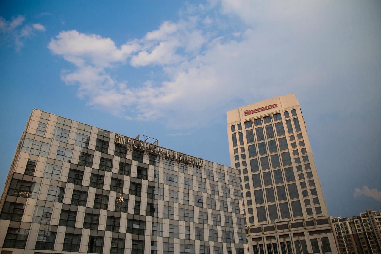 จินเจียง เมโทรโปโล เจิ้นเจียง เรลเวย์สเตชั่น ว่านต้าพลาซา Hotel ภายนอก รูปภาพ